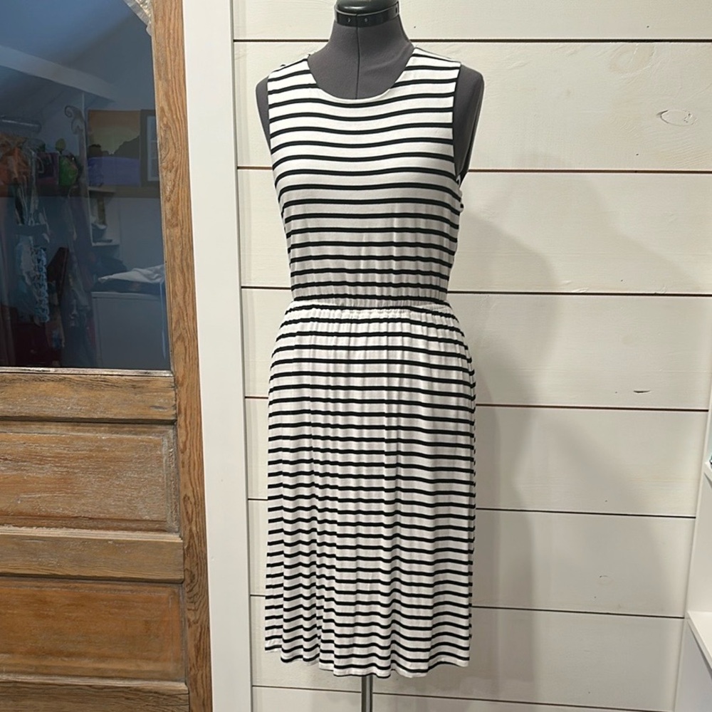 LOFT Black and White A-Line Midi Dress